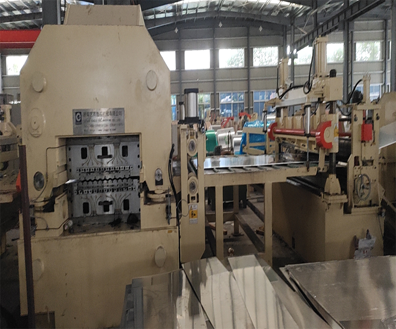 1683872803172127.jpg 鋁板開平.jpg