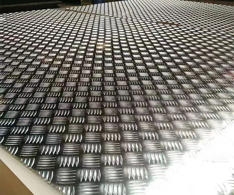 1683877598131983.jpg 汽車防滑鋁板.jpg